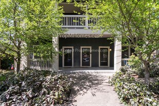 2367 SE 60th Ave in Portland, OR - Building Photo