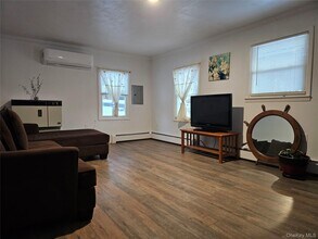 1110 NY-211 in Middletown, NY - Building Photo - Building Photo