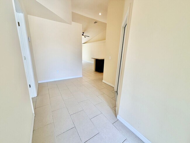 1312 Trafalgar Pkwy in Cape Coral, FL - Building Photo - Building Photo