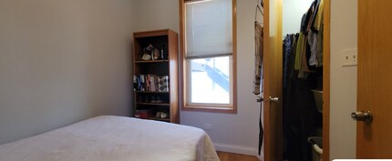 2700 W Chicago Ave, Unit 2R in Chicago, IL - Building Photo - Building Photo