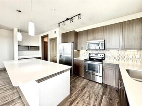 5454 Washington Ave in Houston, TX - Building Photo - Building Photo