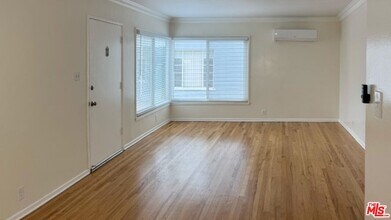 3745 S Victoria Ave in Los Angeles, CA - Building Photo - Building Photo