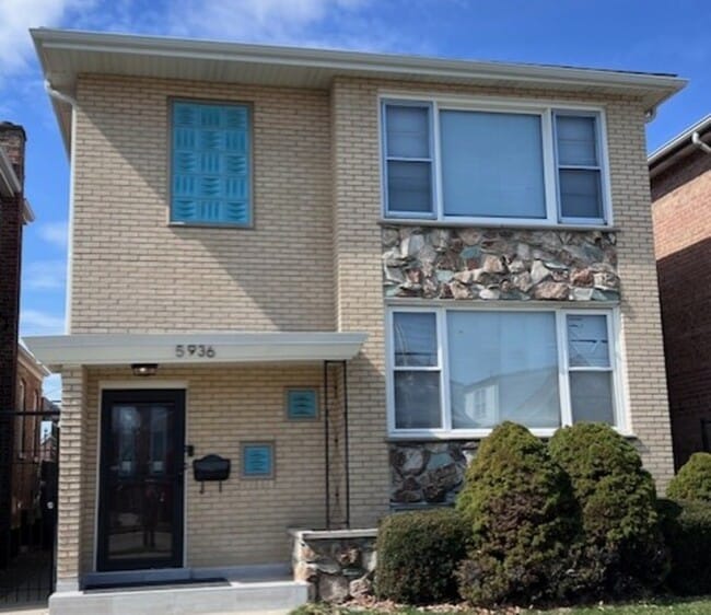 property at 5936 S Kolin Ave