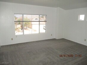 8589 Coyote Peak Cir in Las Vegas, NV - Building Photo - Building Photo