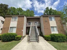 1490 Willow Bend Way, Unit D in Tallahassee, FL - Building Photo