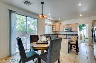1827 Cavendish Way in Henderson, NV - Building Photo - Building Photo