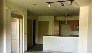 24507 Town Center Dr in Santa Clarita, CA - Building Photo - Building Photo