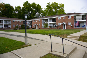 Chenango Courtyard in Binghamton, NY - Building Photo - Building Photo