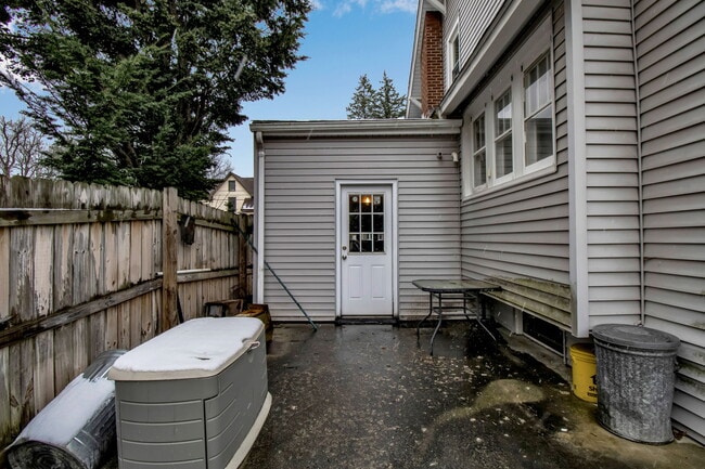 35 Whaley Ave in East Aurora, NY - Building Photo - Building Photo