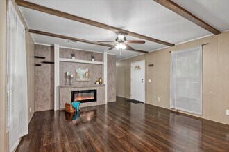 211 Woodstock in Livingston, TX - Building Photo - Building Photo