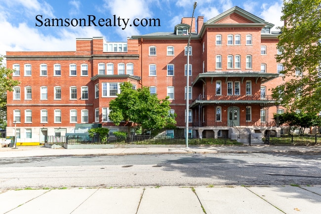31 Hope St in Providence, RI - Foto de edificio - Building Photo