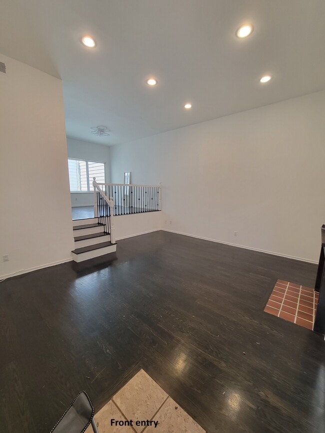 11033 Massachusetts AvenueApt 4 in Los Angeles, CA - Building Photo - Building Photo