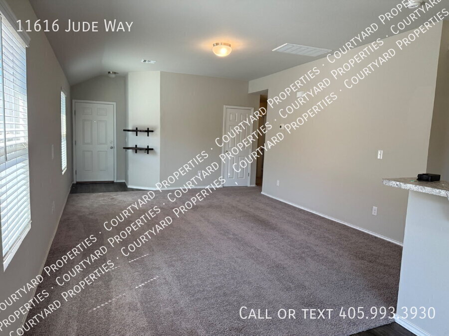 11616 Jude Way in Yukon, OK - Building Photo