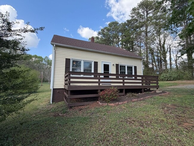 3188 Mt Willen Rd in Haw River, NC - Building Photo - Building Photo