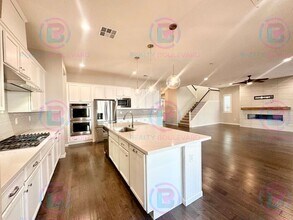 9276 Perceval Wy in Reno, NV - Building Photo - Building Photo