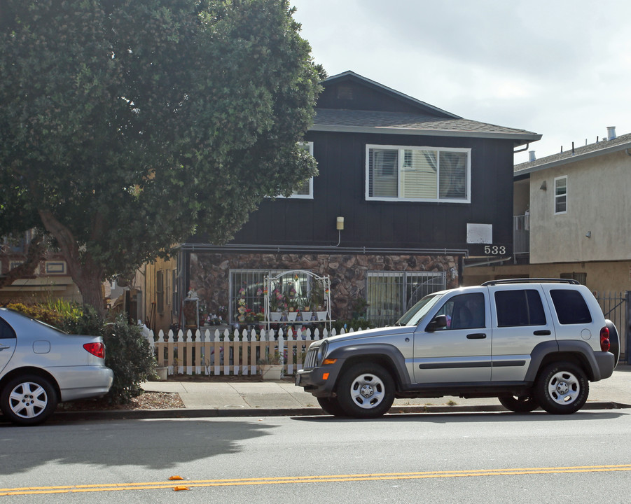 533 Grand Ave in South San Francisco, CA - Foto de edificio