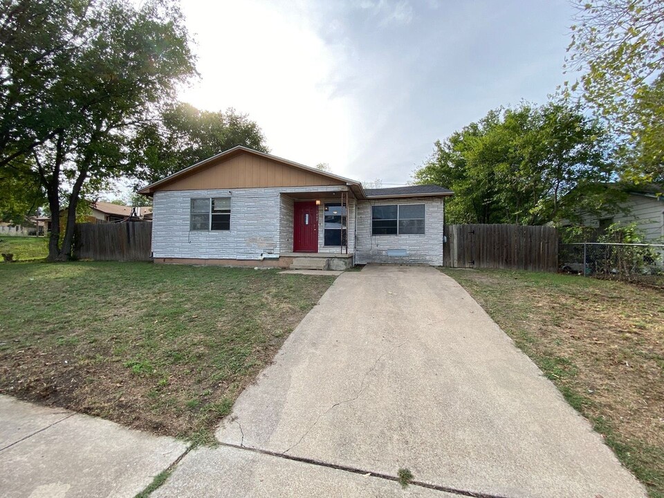 1007 Houston St in Killeen, TX - Building Photo