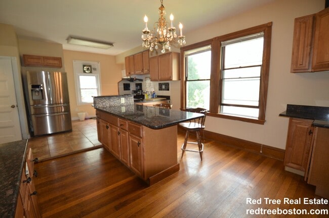 305 Central St in Auburndale, MA - Building Photo - Building Photo
