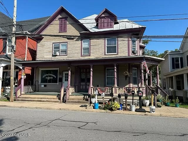 225233 Main St, Unit 227 in Benton, PA - Building Photo