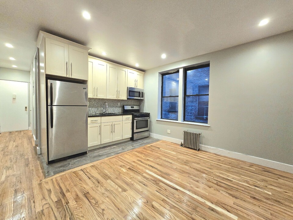 225 W 146th St in New York, NY - Building Photo