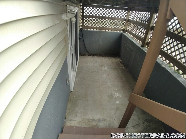 40 Fenton St