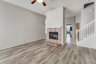 1511 Springwood Dr in Mesquite, TX - Foto de edificio - Building Photo