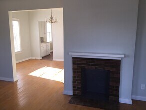 109 S 15th Ave E in Duluth, MN - Building Photo - Building Photo