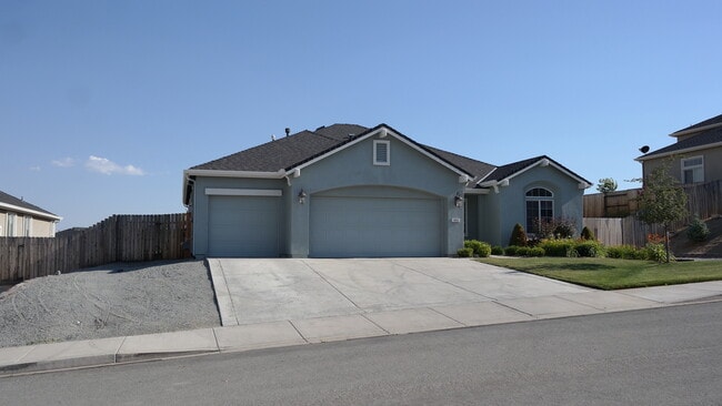 property at 1892 Kinglet Dr