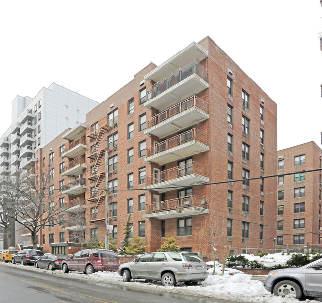 Franklin Avenue Corp Apartments