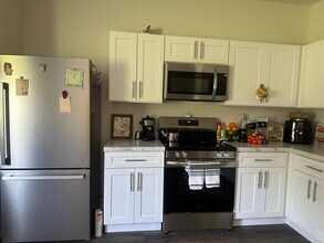 2358 S Ouachita Dr in Fayetteville, AR - Building Photo - Building Photo