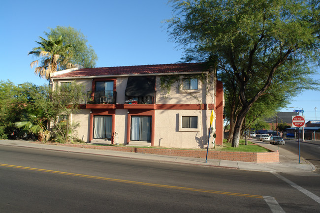 1030 N Martin Ave in Tucson, AZ - Building Photo - Building Photo