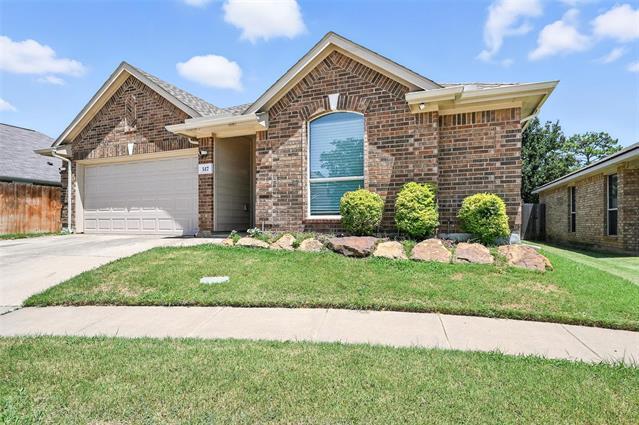 517 Lowery Oaks Trl in Fort Worth, TX - Building Photo - Building Photo
