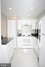 7621 Tremayne Pl-Unit -308 in McLean, VA - Building Photo - Building Photo