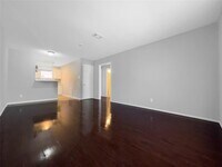 3641 N MacGregor Way photo'