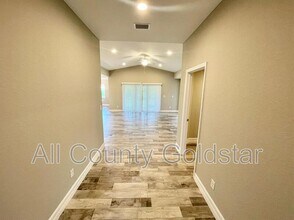 134 Swan Dr in Rotonda West, FL - Building Photo - Building Photo