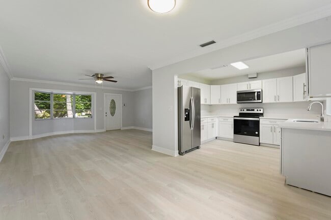 1201 NW 7th Ct in Boynton Beach, FL - Building Photo - Building Photo