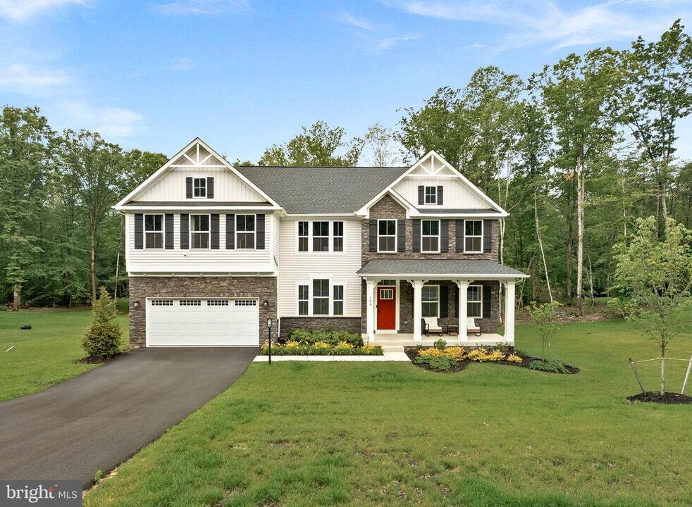 206 Lake Side Vw Ct in Fredericksburg, VA - Building Photo