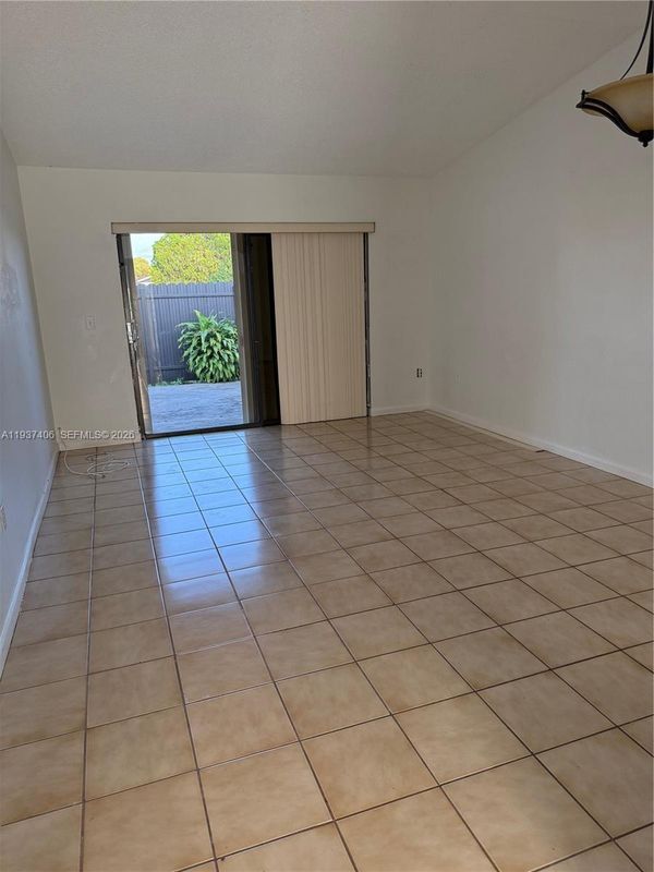 5143 SW 140th Pl in Miami, FL - Building Photo - Building Photo