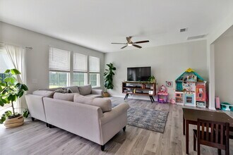 95 Minning Loop in Richmond Hill, GA - Foto de edificio - Building Photo