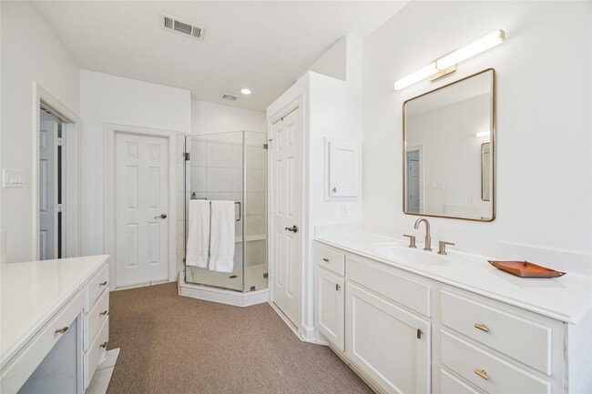 property at 811 Patterson St