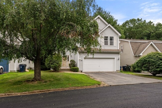 25 Magnolia Ln in Marlborough, MA - Building Photo - Building Photo