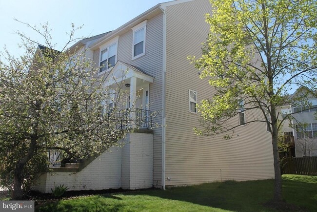 property at 47369 Darkhollow Falls Terrace