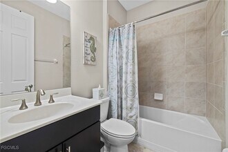 3546 Bridgewell Ct in Ft. Myers, FL - Building Photo - Building Photo