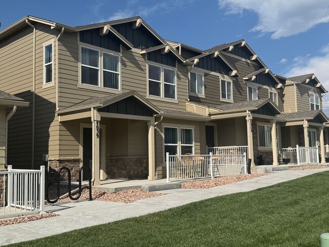 4039 Meron Pt in Colorado Springs, CO - Building Photo - Building Photo