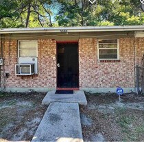 7224 Rutledge Pearson Dr in Jacksonville, FL - Building Photo