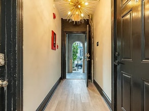 400 Vernon Rd in Philadelphia, PA - Building Photo - Building Photo