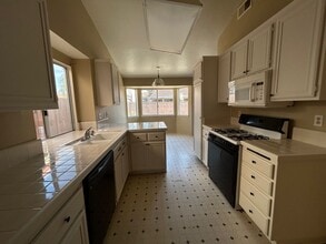 2991 Cypress St in Hemet, CA - Building Photo - Building Photo