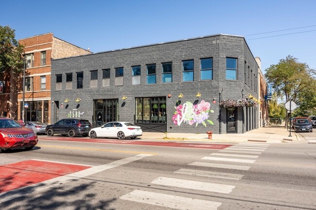 property at 2500 W Chicago Ave