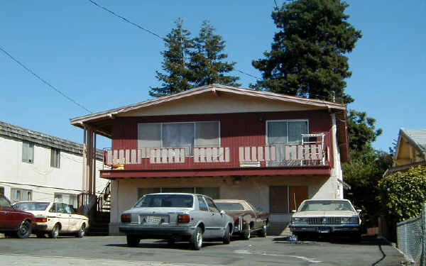 3840 39th Ave in Oakland, CA - Building Photo - Building Photo