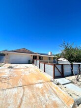 5750 Hall Ln in Twentynine Palms, CA - Building Photo - Building Photo